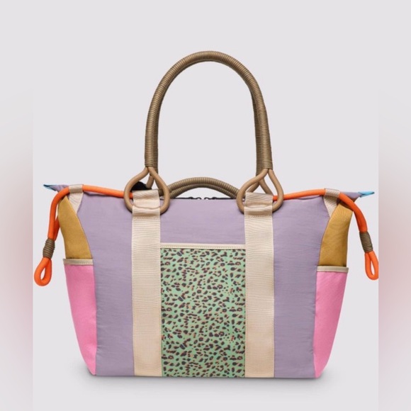 NWT Flower Mountain WEEKEND BAG Handbag - Lilac-Pink - Picture 4 of 6